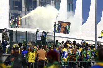justica-da-argentina-ordena-prisao-de-61-foragidos-do-8-de-janeiro
