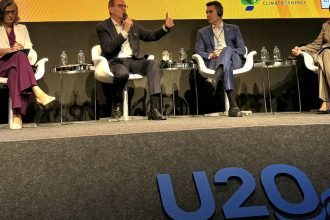 prefeitos-do-g20-pedem-investimento-de-us$-800-bi-em-acoes-climaticas