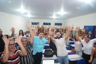 leo-barbosa-participa-da-abertura-das-aulas-do-cursinho-popular-to-aprovado