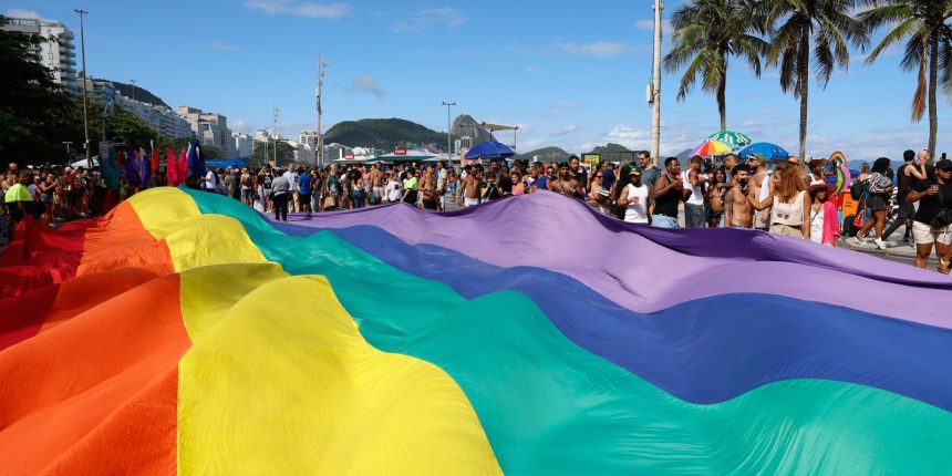parlamentares-e-organizadores-pedem-recursos-para-parada-lgbti+-do-rio