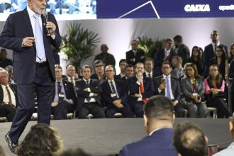 lula-diz-que-nao-faltara-credito-para-construcao-civil