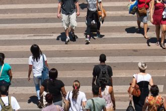 expectativa-de-vida-ao-nascer-no-brasil-sobe-para-76,4-anos em-2023