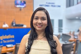 deputada-vanda-requer-progressao-horizontal-e-insalubridade-no-novo-pccr-da-educacao