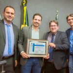 deputado-olyntho-e-homenageado-com-titulo-de-cidadao-guaraiense