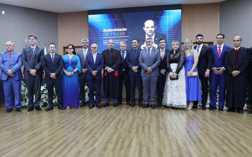 apoio-de-amelio-cayres-ao-mpto-e-reconhecido-em-posse-de-novo-procurador-geral