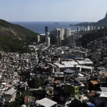 policia-do-rio-faz-acao-na-rocinha-para-cumprir-34-mandados-de-prisao