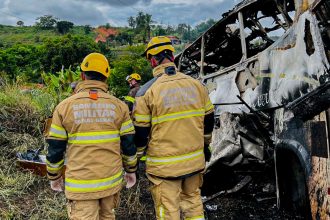 mortes-confirmadas-no-acidente-em-rodovia-de-minas-chegam-a-38