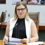 tragedia-no-estreito:-claudia-lelis-se-solidariza-com-vitimas,-requer-vistoria-em-outras-pontes