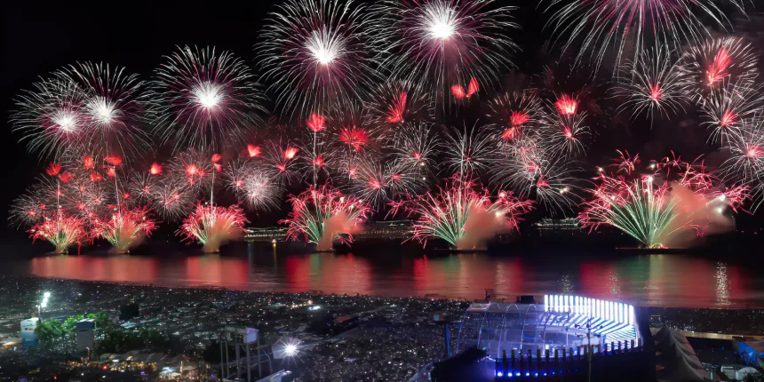 reveillon-2025-deve-movimentar-r$-3,2-bilhoes-no-rio-de-janeiro