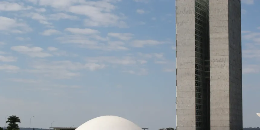 senado-pede-que-dino-libere-recursos-de-emendas-parlamentares