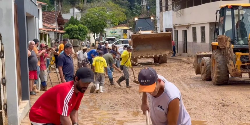 fortes-chuvas-em-minas-gerais-destroem-9-pontes-em-dom-silverio