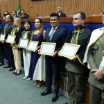 autoridades-sao-homenageadas-pela-policia-militar-na-assembleia