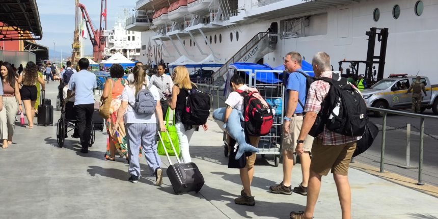 pier-maua-recebe-43-mil-turistas-em-navios-na-2a-quinzena-de-janeiro