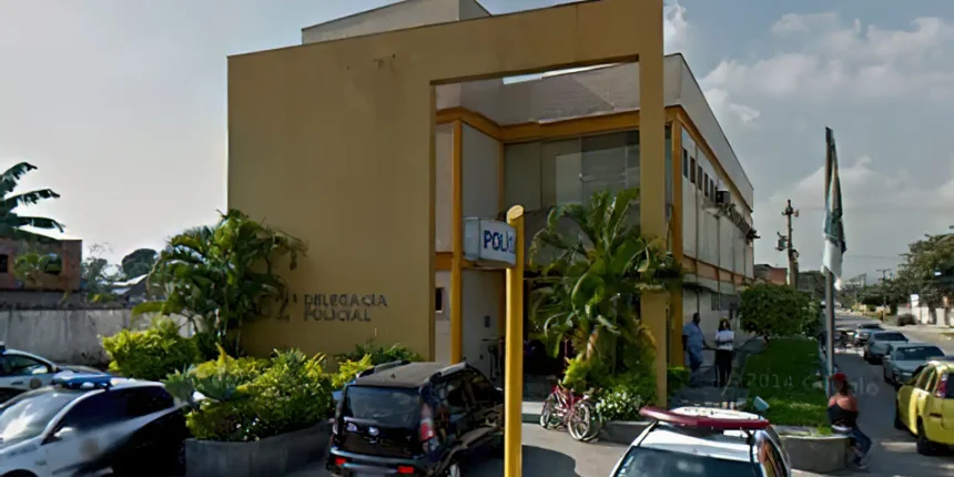 criminosos-no-rio-usam-viatura-policial-clonada-para-roubo-de-cargas