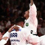 judo:-brasil-bate-eua-em-disputa-por-equipes,-1a-apos-bronze-em-paris