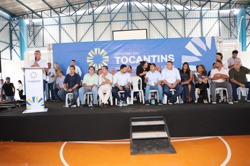 presidente-da-aleto-parabeniza-reforma-de-ginasio-poliesportivo-em-cariri-do-tocantins