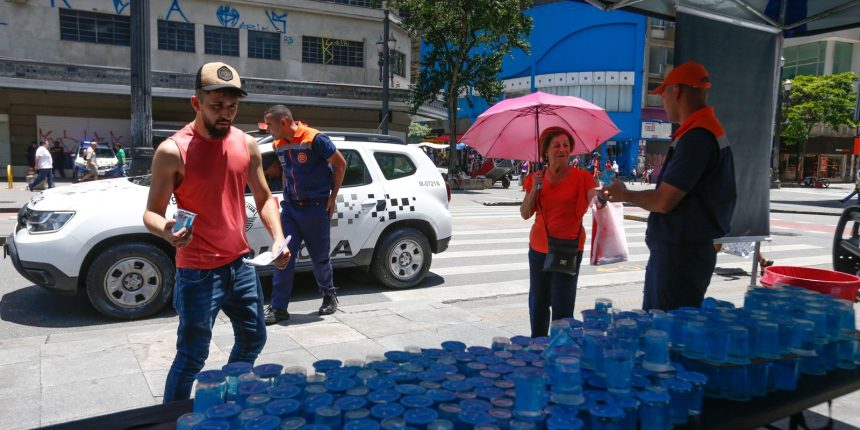 calor-em-sp:-capital-retoma-operacao-para-atender-populacao-vulneravel