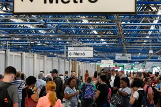 metro-de-sp-retoma-operacao-apos-alagamento-de-estacao