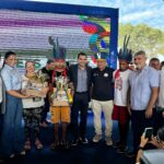 amelio-cayres-prestigia-entrega-de-140-mil-kits-escolares-pelo-governo-do-tocantins