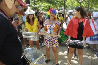 fim-de-semana-tem-calor-intenso-e-blocos-de-rua-no-rio