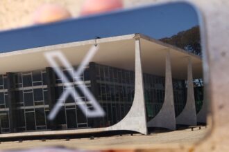 moraes-desativa-conta-pessoal-no-x-um-dia-apos-cobrar-multa-da-rede