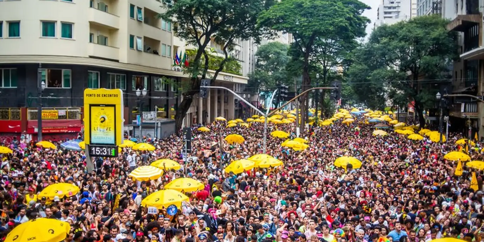 carnaval-de-sao-paulo-tera-desfiles-hoje-no-sambodromo