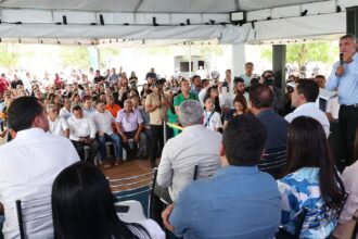 deputados-participam-do-lancamento-de-escola-em-de-luzimangues