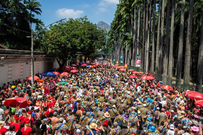 quarta-feira-de-cinzas-e-feriado,-dia-normal-ou-ponto-facultativo-na-sua-capital?-veja-lista