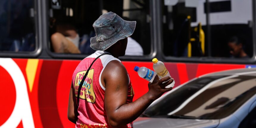 rio-retorna-ao-nivel-de-calor-1,-sem-impactos-na-rotina-da-cidade