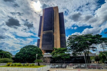 mercado-financeiro-projeta-inflacao-de-5,68%-em-2025