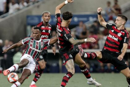 flamengo-vence-fluminense-no-primeiro-capitulo-da-final-do-carioca