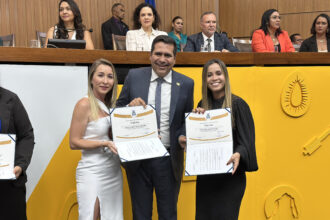 delegadas-que-fazem-historia-em-araguaina-recebem-homenagem-de-marcus-marcelo-na-assembleia