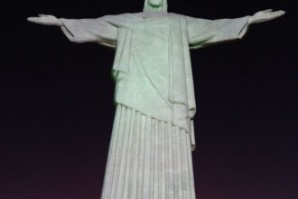 cristo-redentor-e-o-atrativo-mais-procurado-no-exterior-em-2024