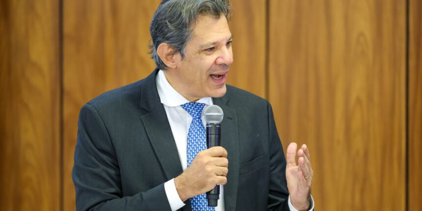 isencao-do-ir-sera-equivalente-a-um-14o-salario,-diz-haddad