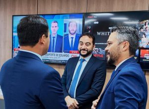 vereadores-da-camara-de-araguaina,-lucas-campelo,-max-fleury-e-ygor-cortez-realizam-reuniao-com-ministro-dos-portos-e-aeroportos