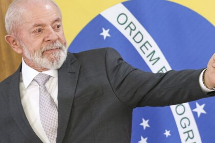 em-busca-de-acordos,-lula-e-autoridades-embarcam-para-asia