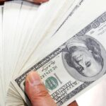 dolar-encosta-em-r$-6-apos-trump-impor-taxa-de-104%-a-china