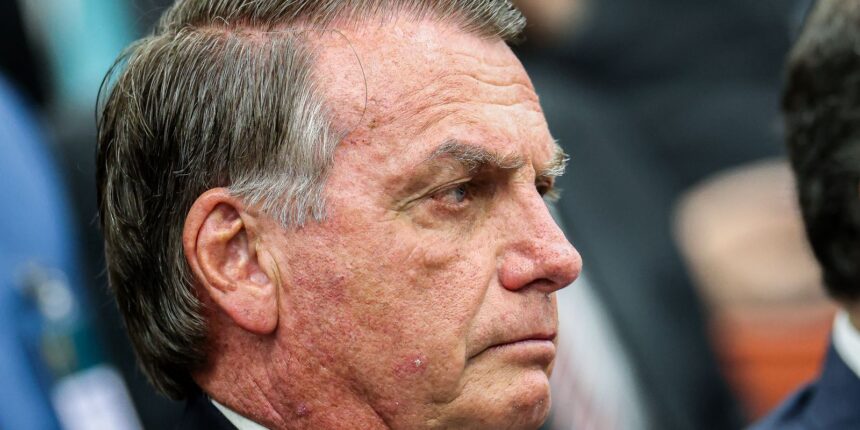 apos-cirurgia,-bolsonaro-tem-quadro-clinico-estavel,-diz-boletim