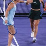 dupla-de-stefani-volta-a-vencer-e-avanca-a-semi-do-wta-de-stuttugart