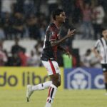 libertadores:-sao-paulo-supera-libertad-e-assume-lideranca-do-grupo-d