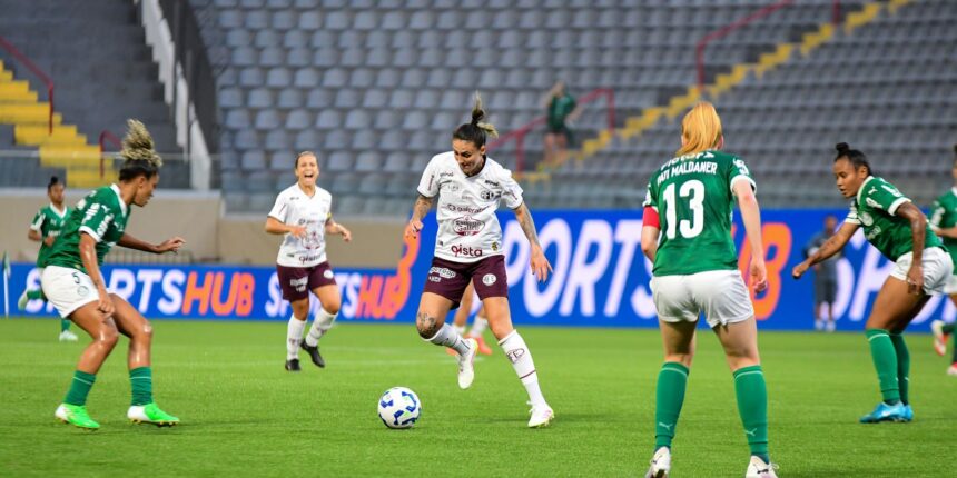 ferroviaria-vence-para-continuar-na-lideranca-do-brasileirao-feminino