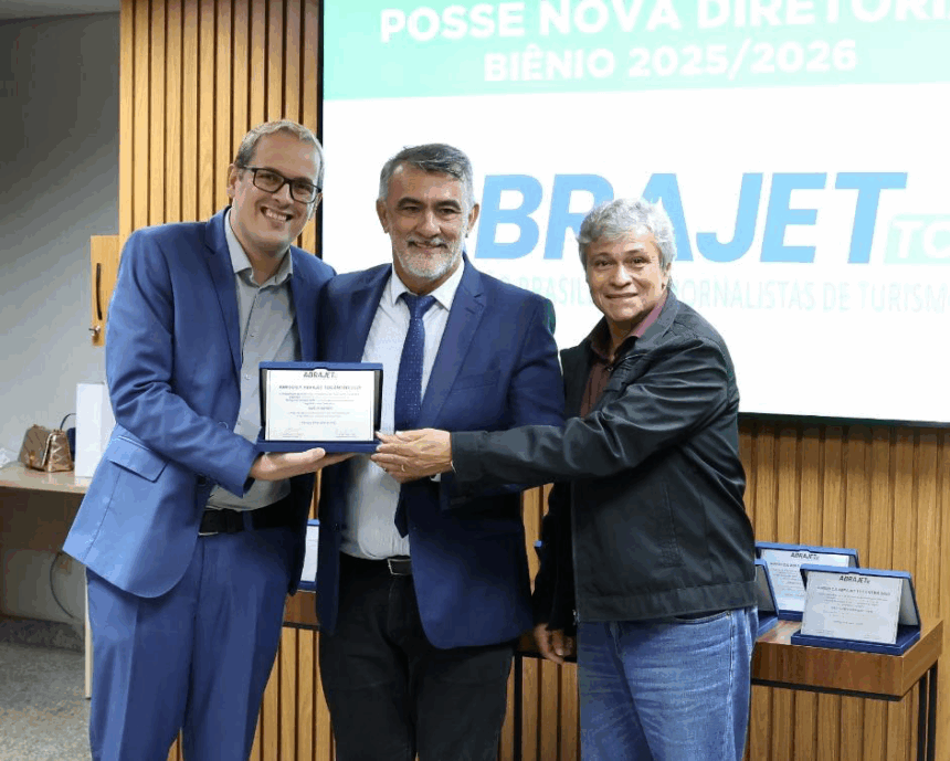 amelio-cayres-recebe-titulo-“amigo-da-abrajet-tocantins”-pelo-apoio-ao-turismo-tocantinense