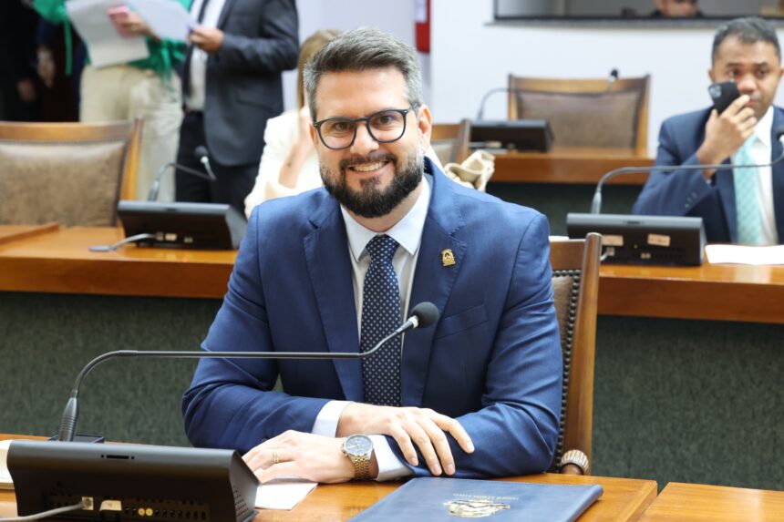 assembleia-aprova-novas-leis-em-defesa-dos-consumidores