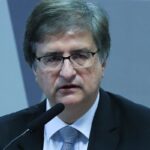 pgr-e-a-favor-de-prisao-domiciliar-para-collor