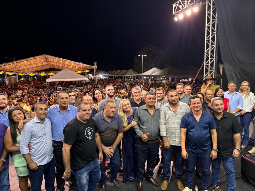 amelio-cayres-frisa-avancos-de-barra-do-ouro-na-festividade-de-29-anos-da-cidade