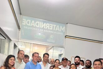 deputado-dr.-danilo-alencar-participa-da-inauguracao-de-maternidade-em-araguatins