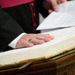 cardeais-entram-em-reclusao-antes-do-conclave-para-eleger-novo-papa