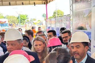 mantoan-participa-da-assinatura-que-autoriza-obras-do-hospital-da-mulher-e-da-maternidade-estadual