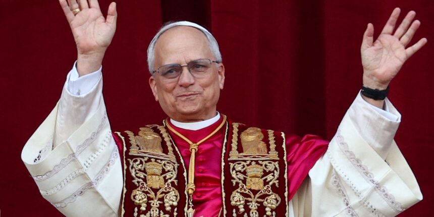 quem-e-o-papa-leao-xiv:-proximo-de-francisco-e-missionario-no-peru