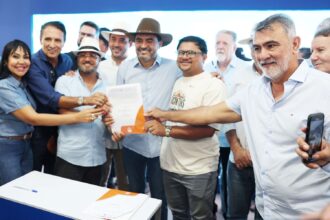 deputados-prestigiam-inauguracao-da-revitalizacao-do-parque-da-agrotins